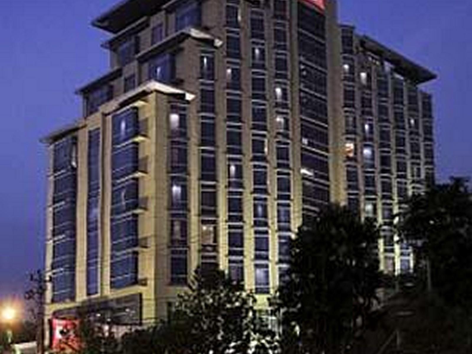 Hotel Ibis Semarang Simpang Lima Exterior photo